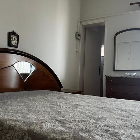 Family Sea & Garden View Apartment Превеза Экстерьер фото